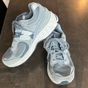 New Balance 2002R sneakers